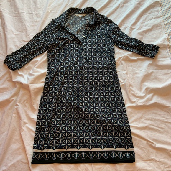 Pattern dress with belt - Picture 1 of 2